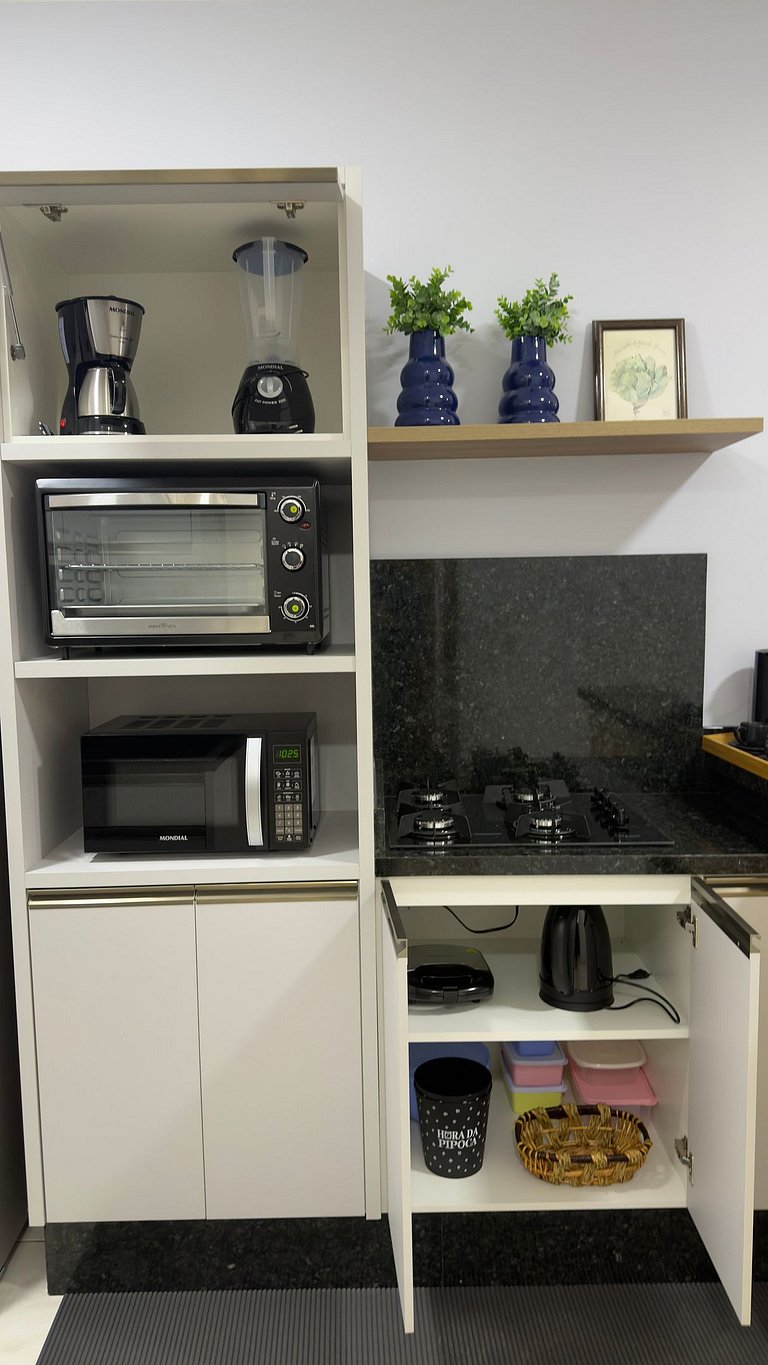 Linda casa em excelente localização - 02 garagens