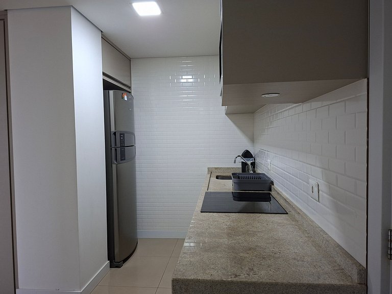 Studio Premium 52m² no Centro: Garagem e Piscina