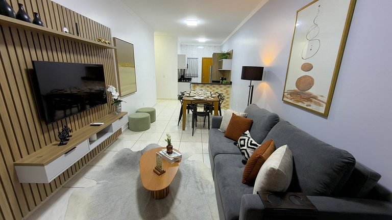 Casa térrea em excelente localização - 02 garagens