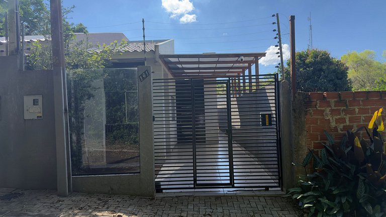 Casa perto da Av. das Cataratas - Garagem