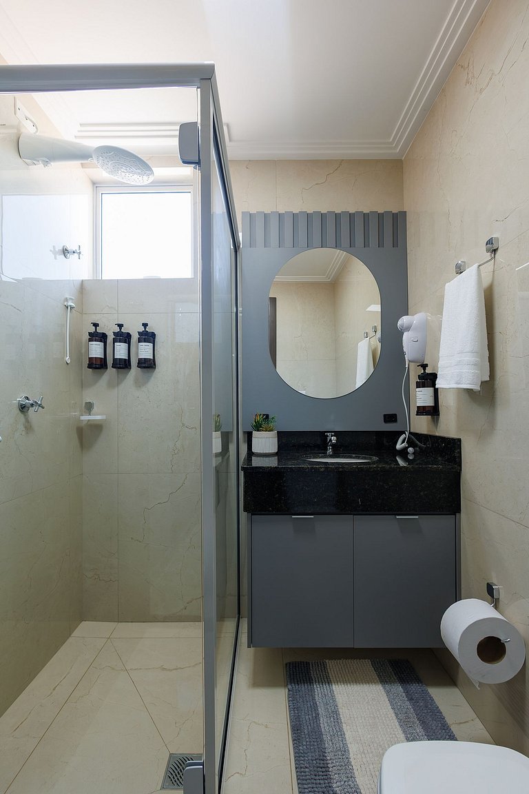 Ground Floor Apt · Pool · BBQ · Parking