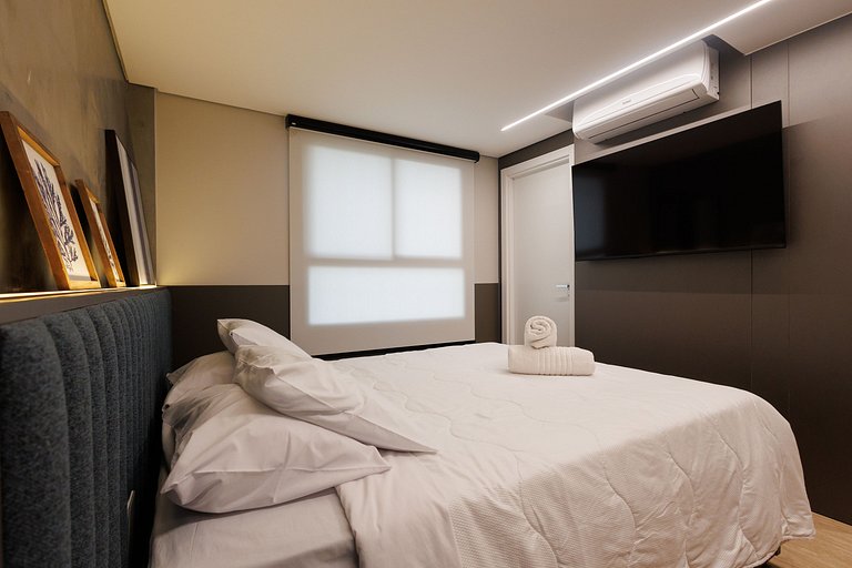 Apt alto padrão - 2 Quartos · Piscina · Garagem
