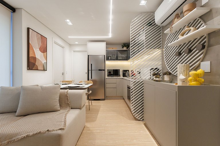 Apt alto padrão - 2 Quartos · Piscina · Garagem